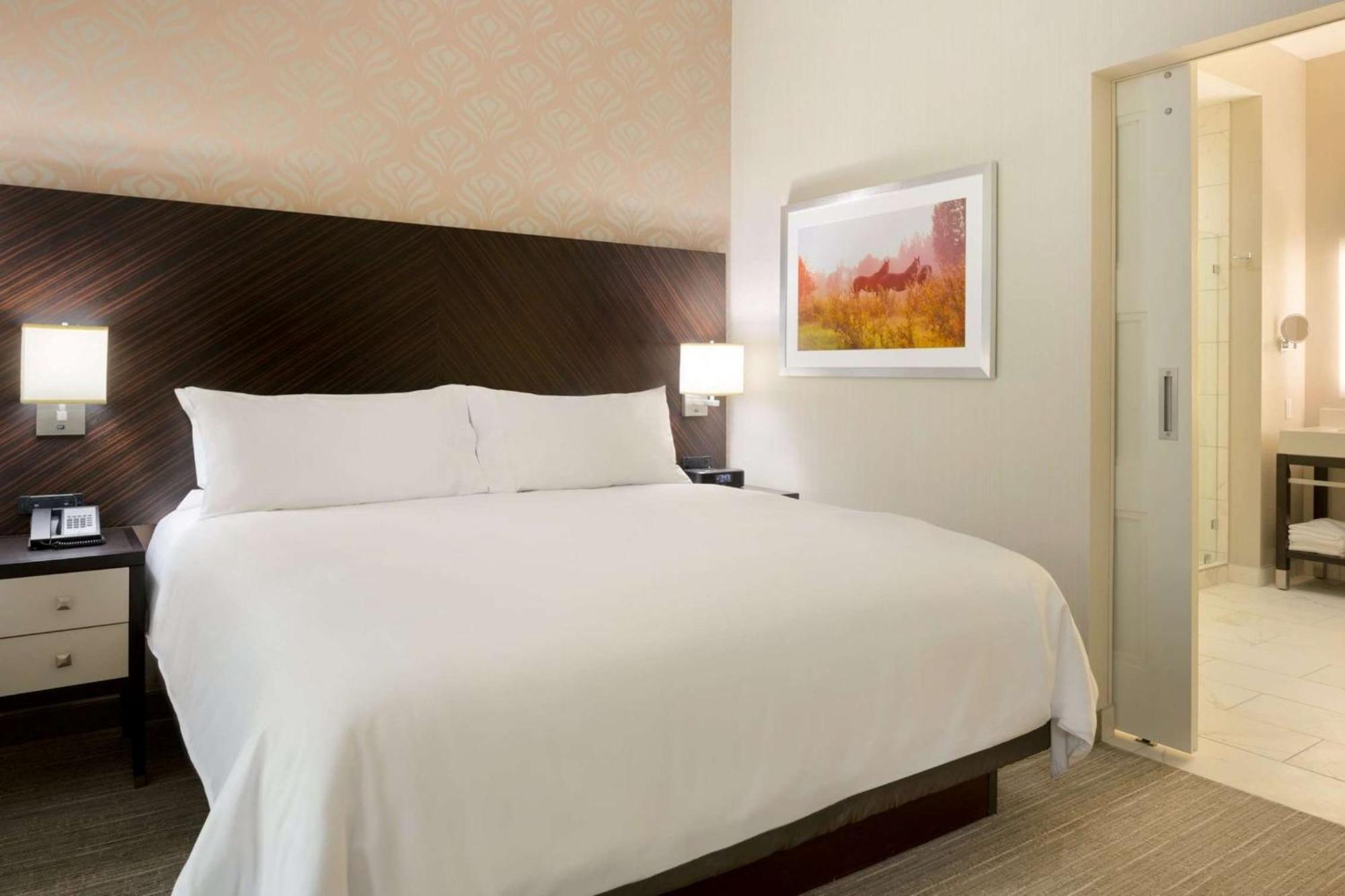 Embassy Suites Louisville Downtown Esterno foto
