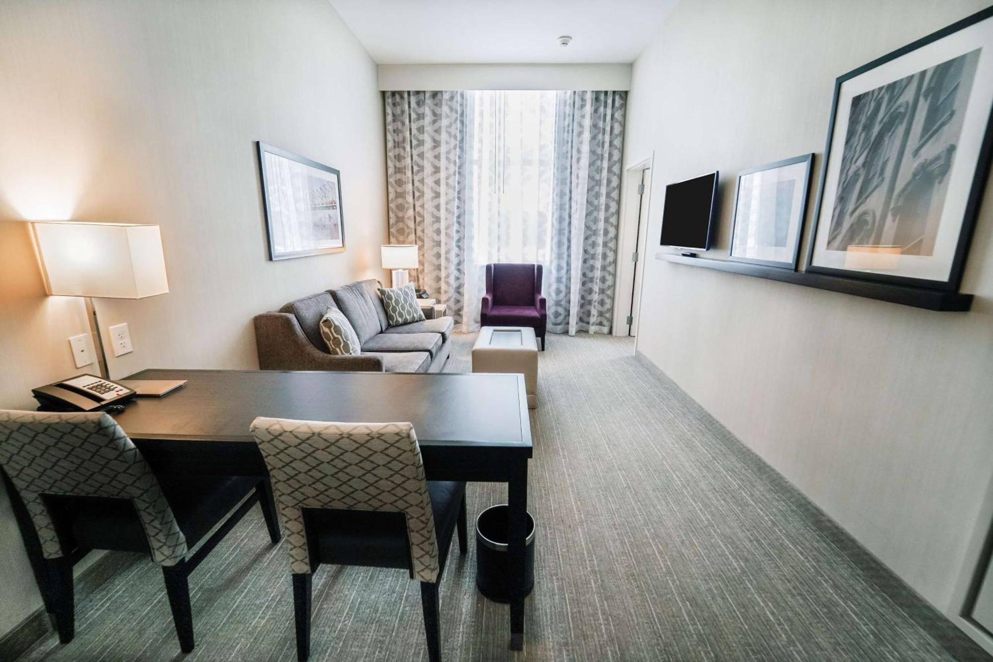 Embassy Suites Louisville Downtown Esterno foto